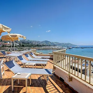 Dei Due Porti Aparthotel