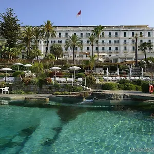 Royal Hotel